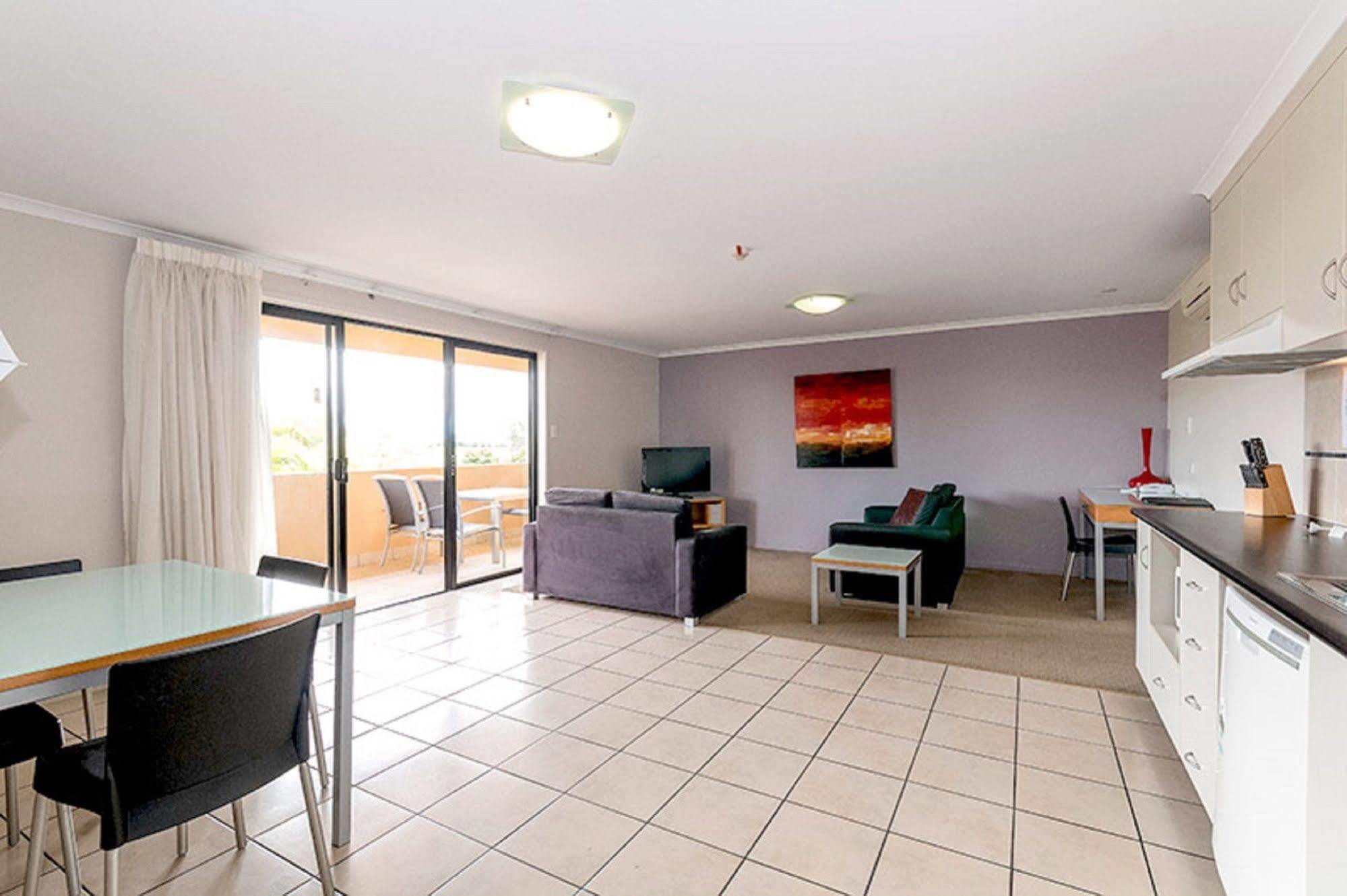 מקיי Windmill Motel & Events Centre מראה חיצוני תמונה